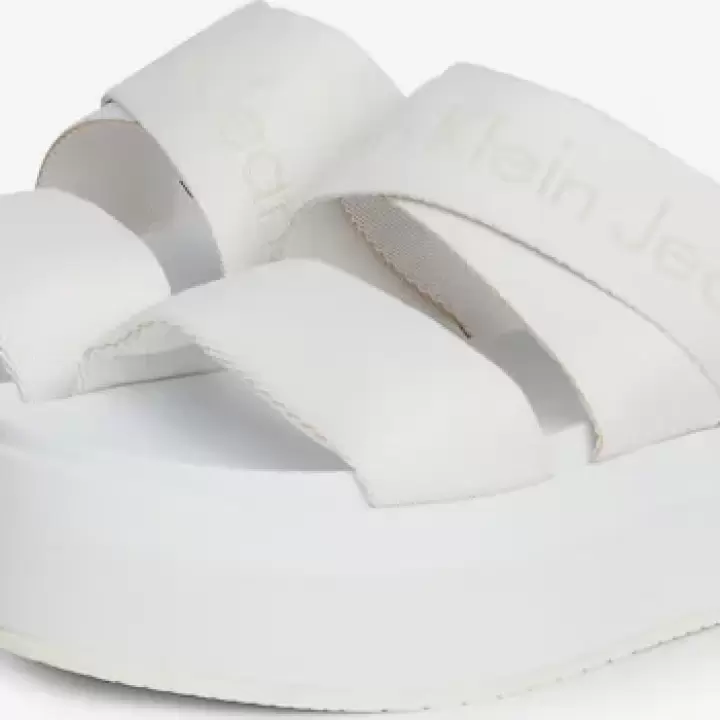 Calvin Klein Jeans - Saboți crem