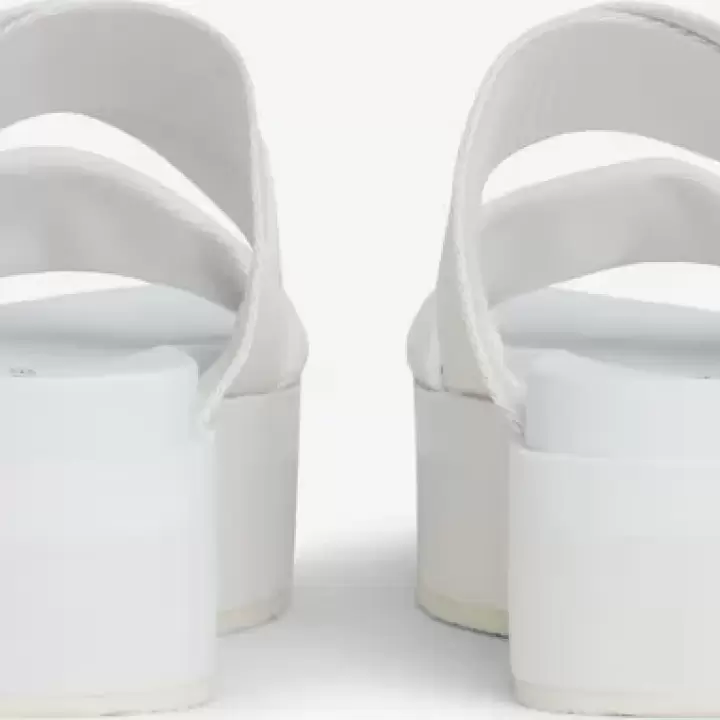 Calvin Klein Jeans - Saboți crem