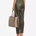 Guess - Geanta Meridian maro pueblo